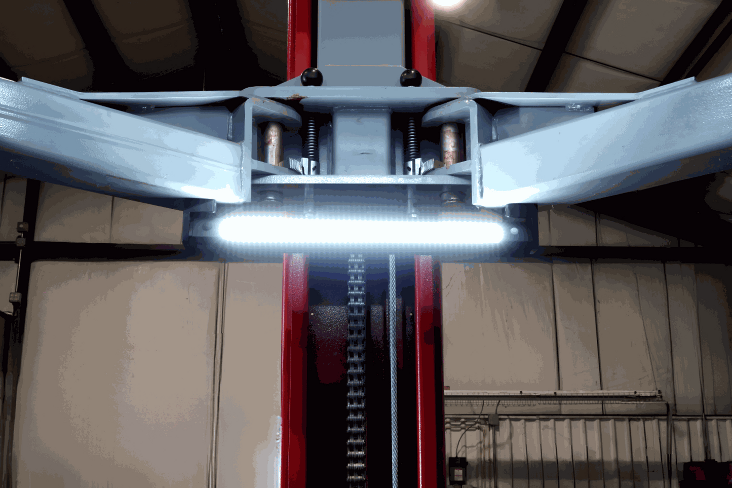 The TaskLight on the arms of a 2-post Advantage Lift SC-10.