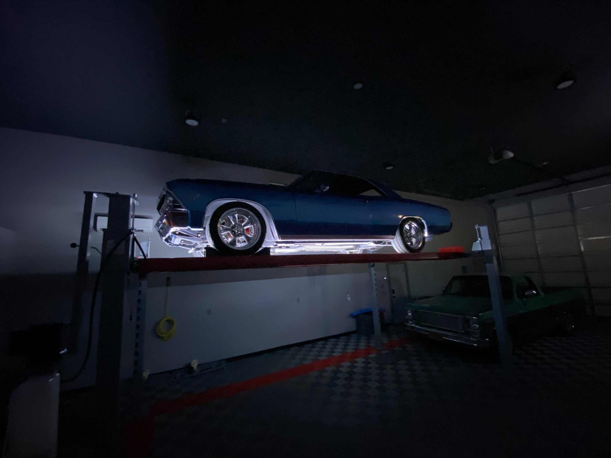 Universal 4 Post Lift Magnetic LED Lighting Strip System